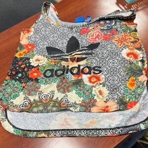 Adidas tank S // 081423